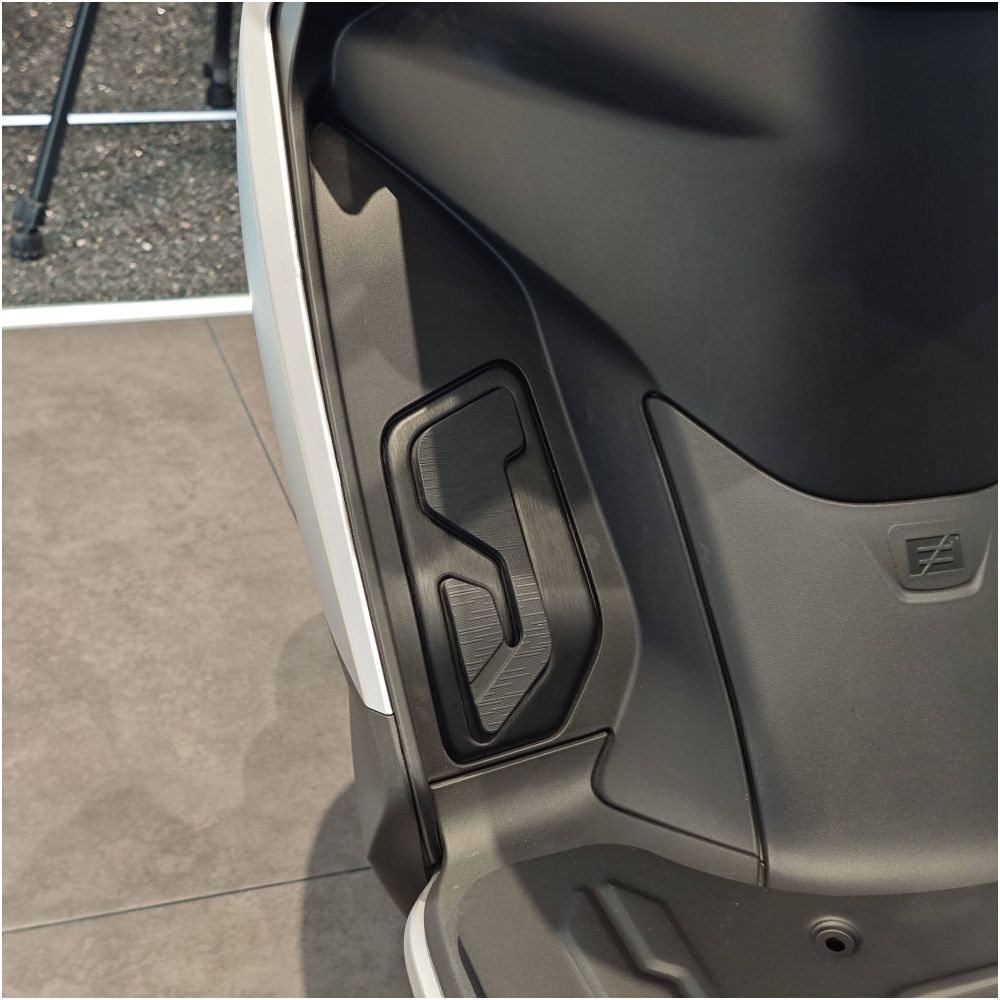 AE8 series limited edition customized aluminum alloy foot pedal anti slip durable genuine 22 25 universal type image 3